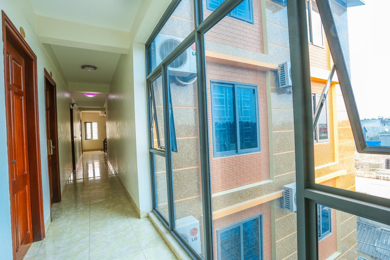 Binh An Hotel ノイバイ エクステリア 写真